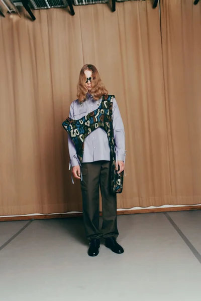 Look 22